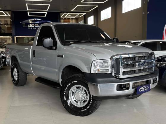 FORD F-250 3.9 XLT MAX POWER 4X4 CS DIESEL 2P MANUAL